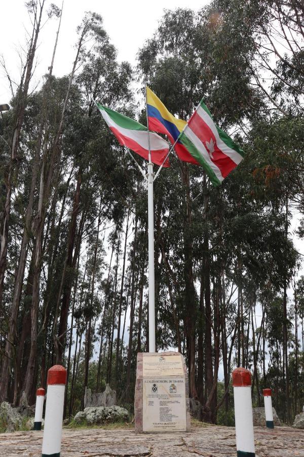 Hotel Lancers - Pantano De Vargas Paipa Boyaca Exteriör bild